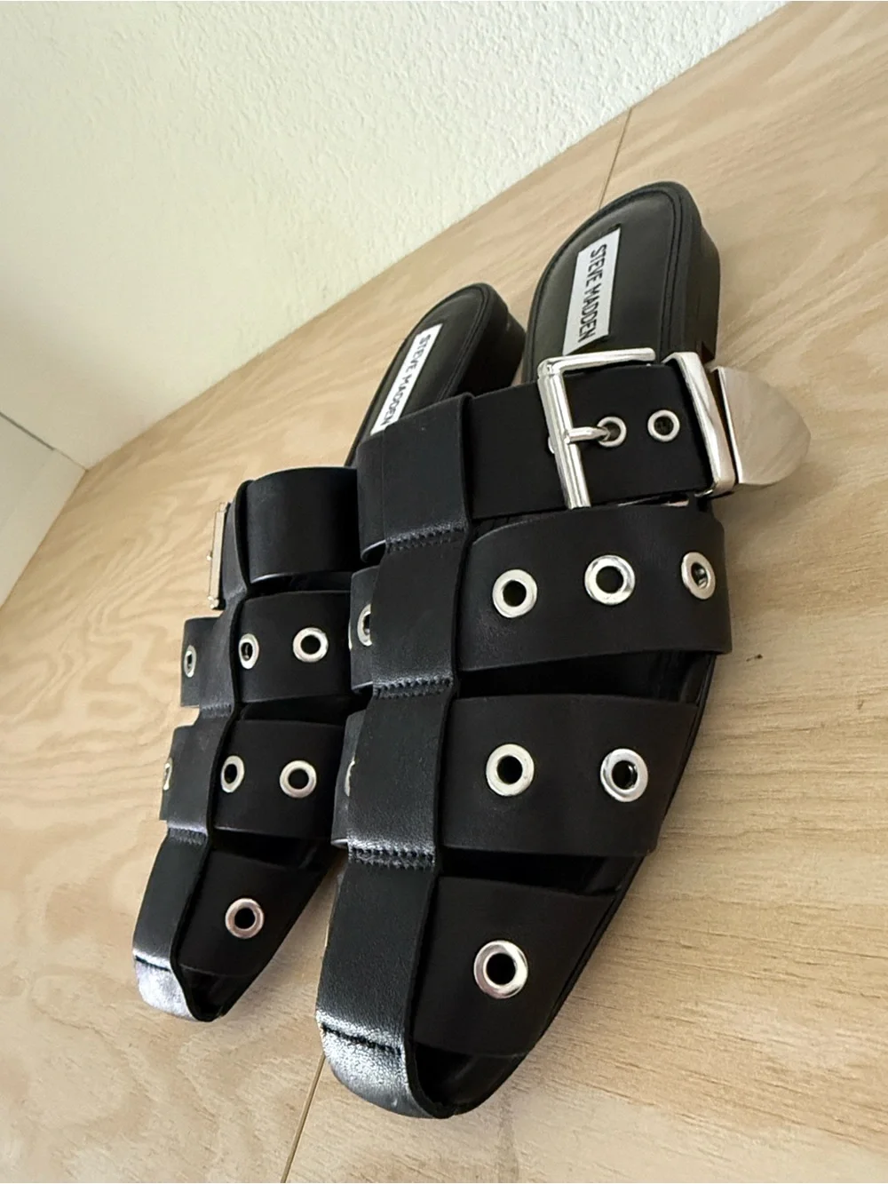 Steve Madden black leather